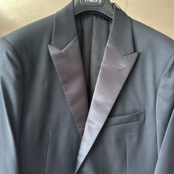 NWT Theory Men’s Tuxedo Jacket size 38 S - Picture 2 of 10